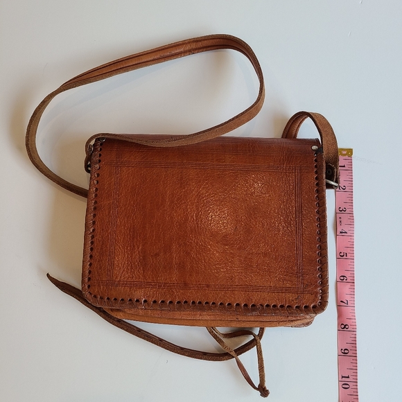 Handmade Moroccan Leather Crossbody Handbag - Picture 7 of 15
